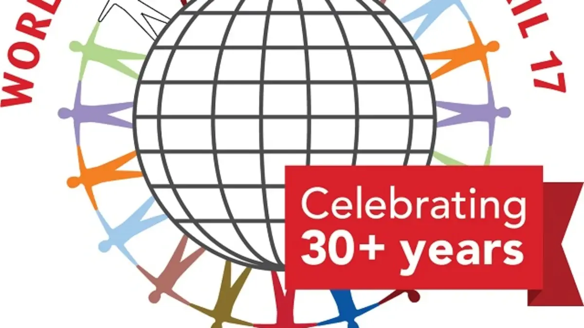 Praha nasvítí červeně Petřínskou rozhlednu